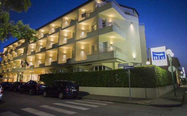Фото отеля GRAND HOTEL