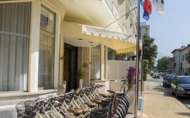 Фото отеля GRAND HOTEL