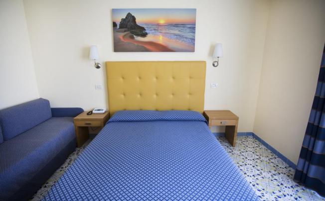 Фото отеля GRAND HOTEL