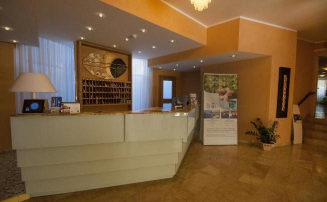 Фото отеля GRAND HOTEL