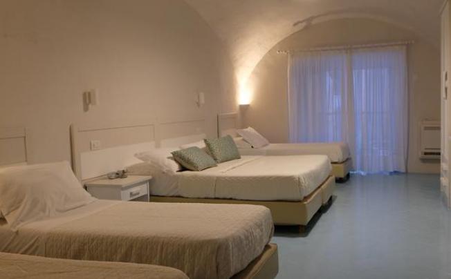 Фото отеля Baia Di Puolo Hotel