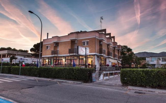 Фото отеля Piccolo Hotel
