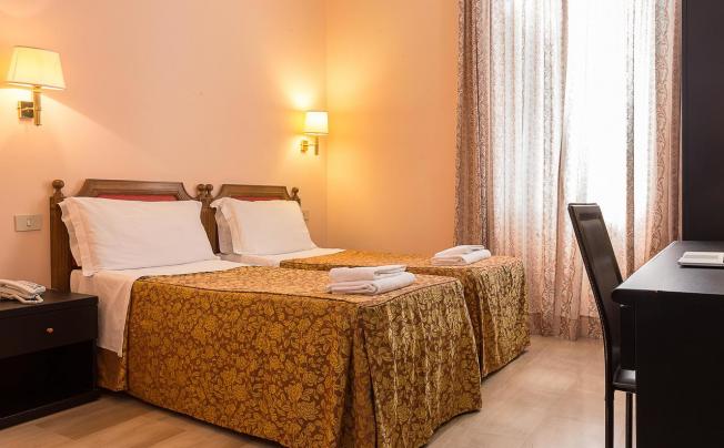 Фото отеля Center 3 Hotel