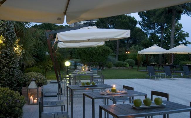 Фото отеля Holiday inn rome - eur parco dei medici