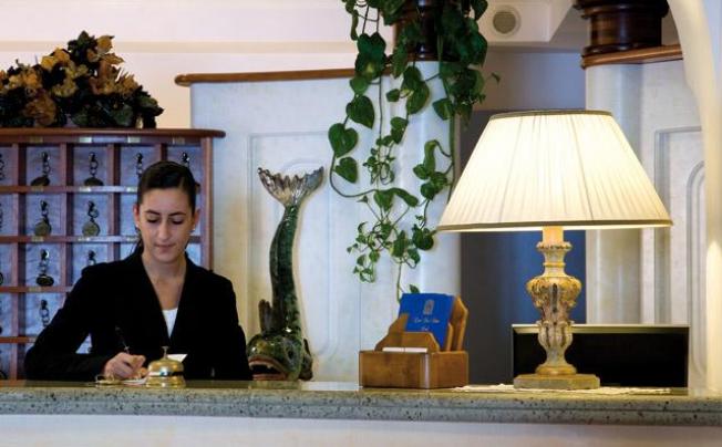 Фото отеля Eden Roc Suites
