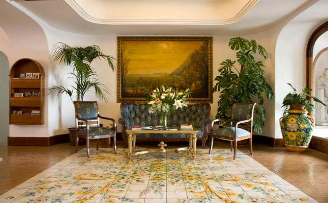 Фото отеля Eden Roc Suites
