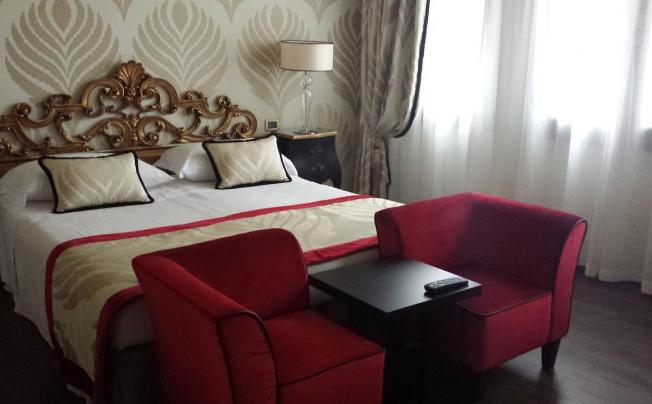 Фото отеля Amadeus Hotel
