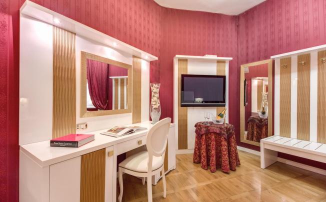 Фото отеля Relais fontana di trevi