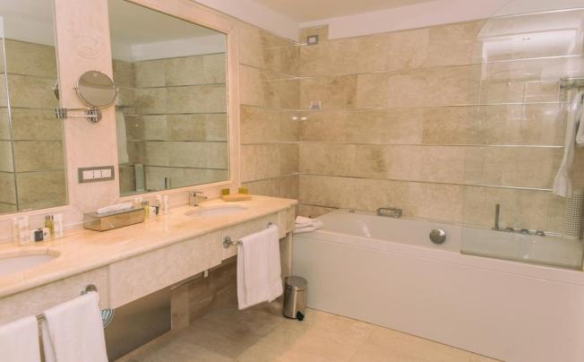 Фото отеля Doubletree by hilton olbia