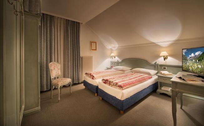 Фото отеля Alpen Village Hotel