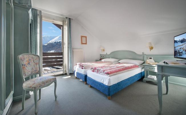Фото отеля Alpen Village Hotel