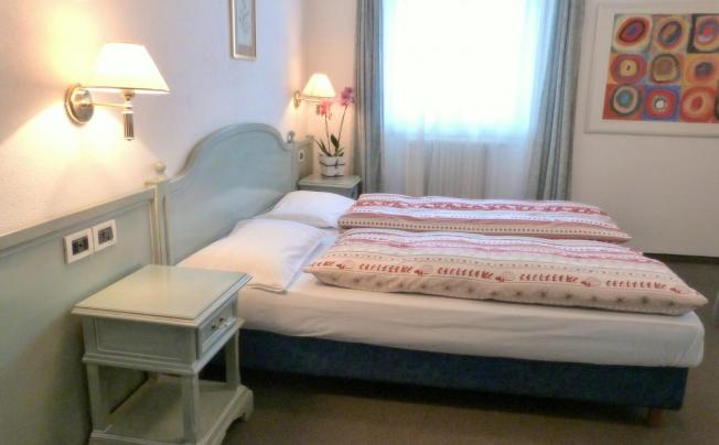 Фото отеля Alpen Village Hotel