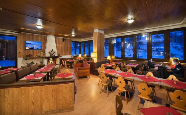 Фото отеля Alpen Village Hotel
