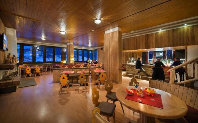 Фото отеля Alpen Village Hotel