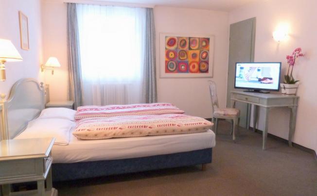 Фото отеля Alpen Village Hotel