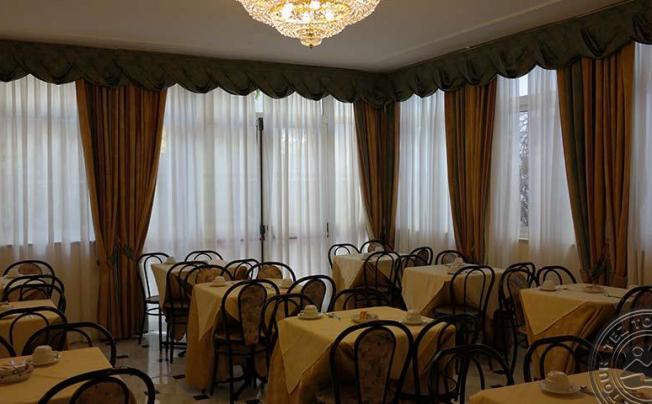 Фото отеля Lux