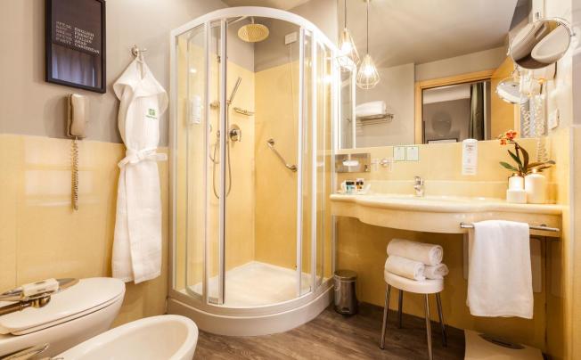 Фото отеля Holiday Inn Milan Garibaldi Station