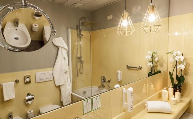 Фото отеля Holiday Inn Milan Garibaldi Station