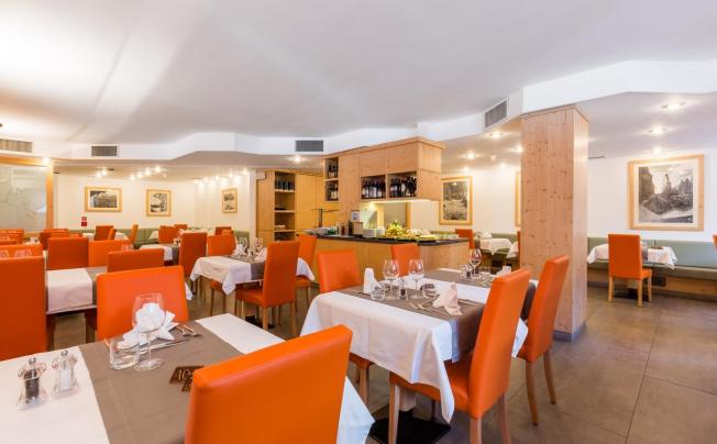 Фото отеля Alpina Hotel Madonna