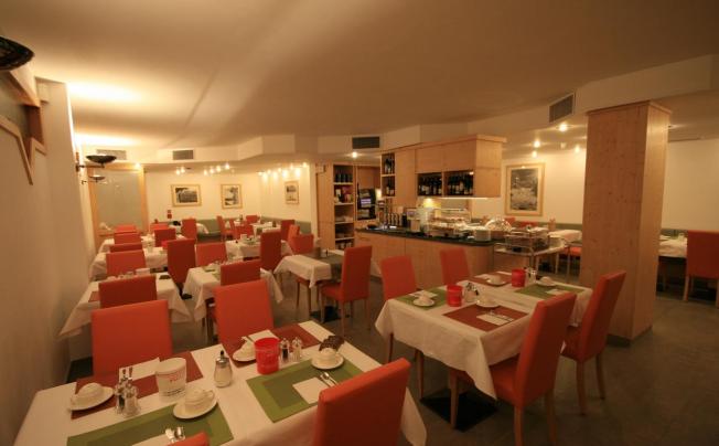 Фото отеля Alpina Hotel Madonna