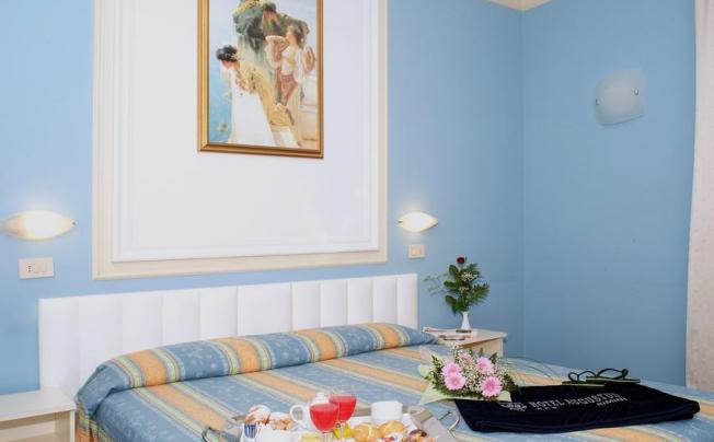 Фото отеля Augustus Hotel