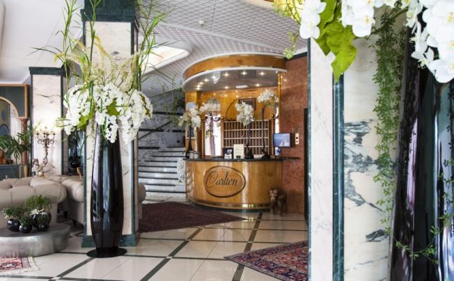 Фото отеля Hotel carlton