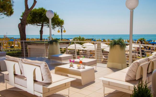 Фото отеля Hotel carlton