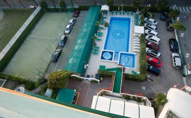 Фото отеля Hotel carlton