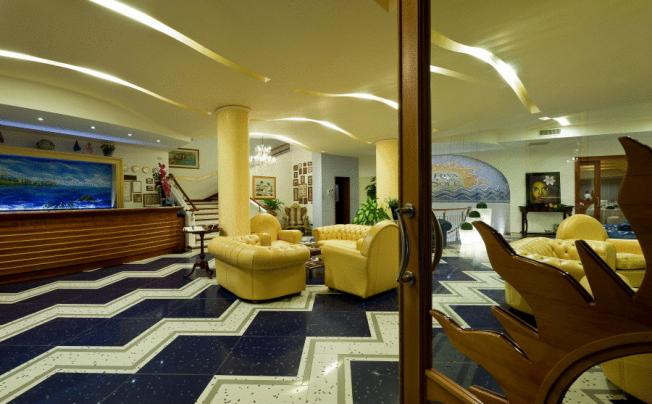 Фото отеля Riva Del Sole Hotel