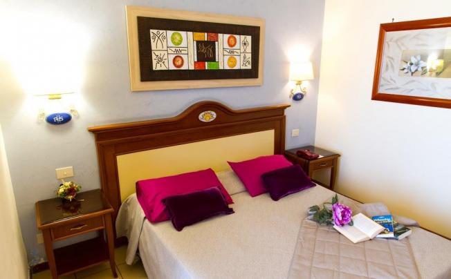 Фото отеля Riva Del Sole Hotel