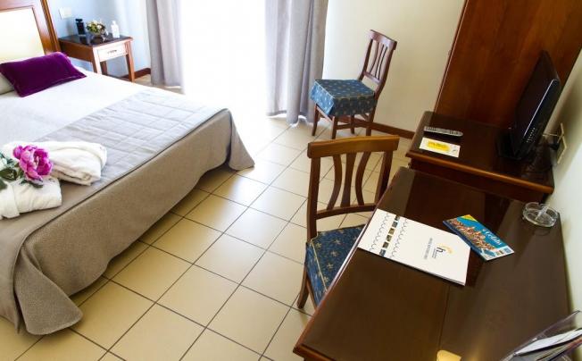 Фото отеля Riva Del Sole Hotel