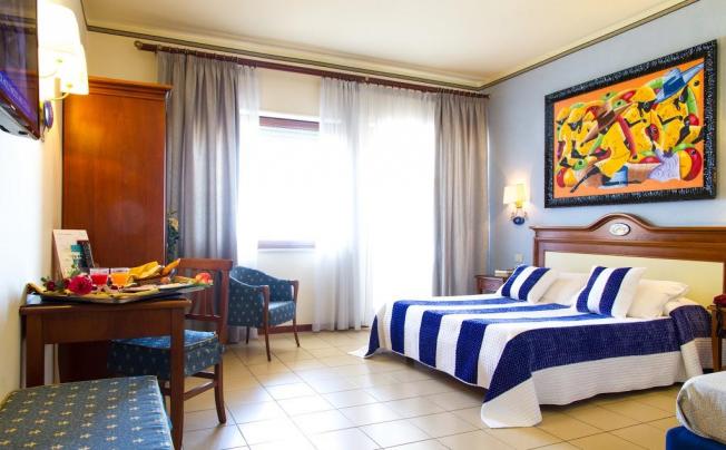 Фото отеля Riva Del Sole Hotel