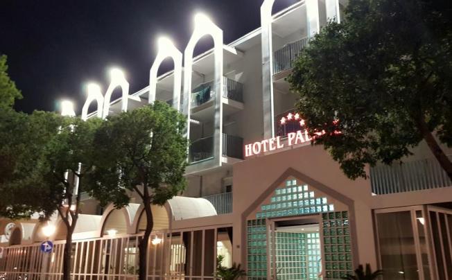 Фото отеля Palace