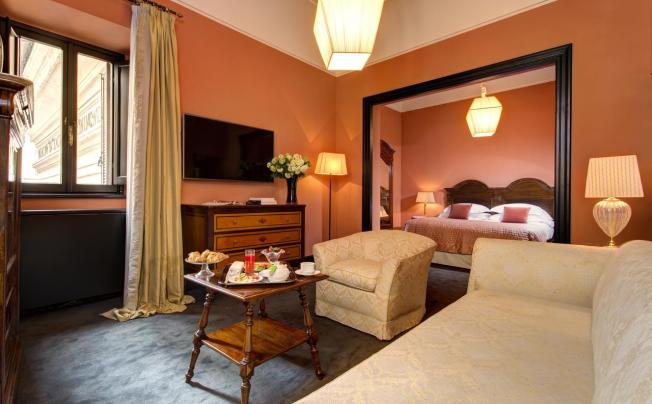 Фото отеля D'Inghilterra Roma Hotel