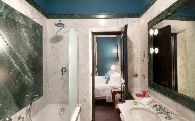 Фото отеля D'Inghilterra Roma Hotel
