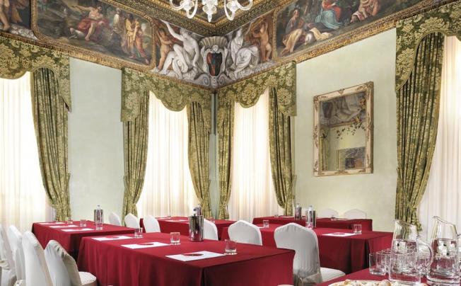 Фото отеля D'Inghilterra Roma Hotel