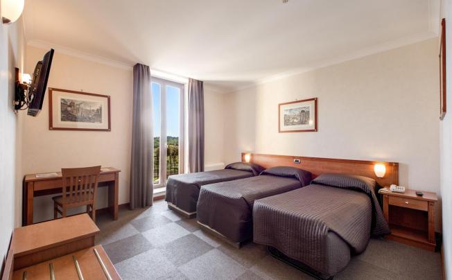 Фото отеля Romoli Hotel