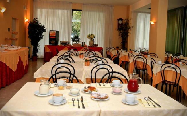 Фото отеля Hotel Brown