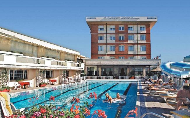 Фото отеля Grand Hotel Riviera