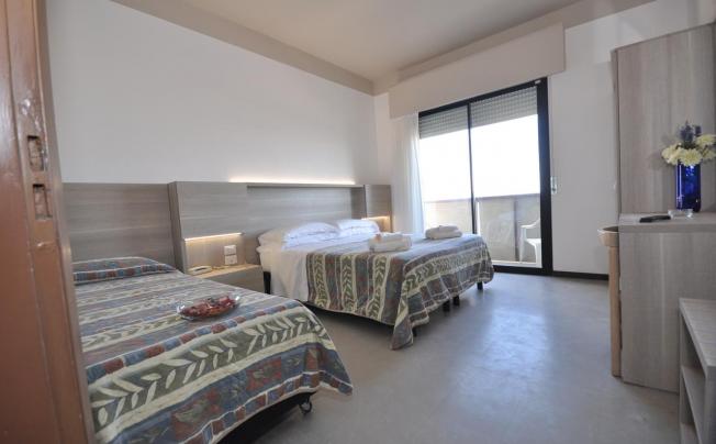 Фото отеля Hotel Alhambra Rimini