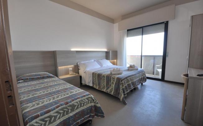 Фото отеля Hotel Alhambra Rimini