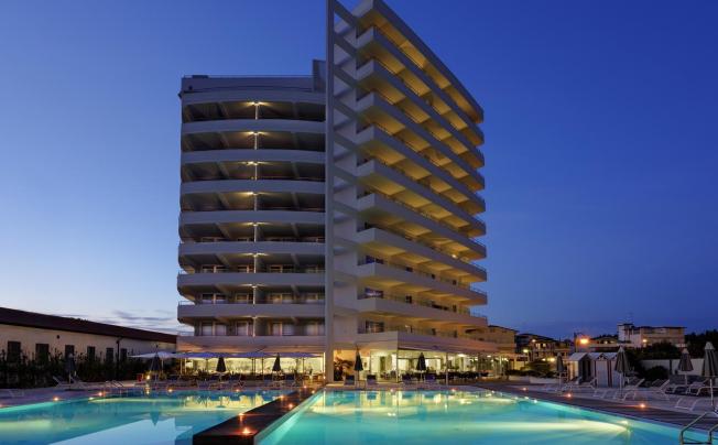 Фото отеля Adriatic Palace Hotel