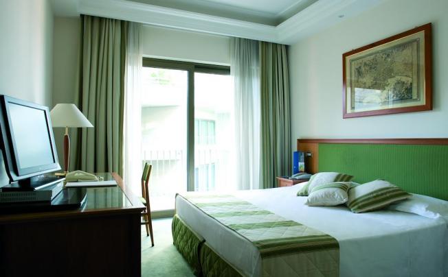 Фото отеля ROYAL CONTINENTAL