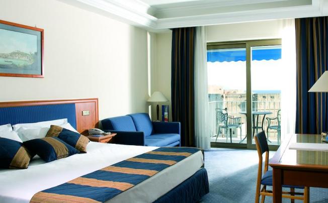Фото отеля ROYAL CONTINENTAL