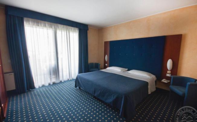 Фото отеля Villa Maria Hotel & Residence