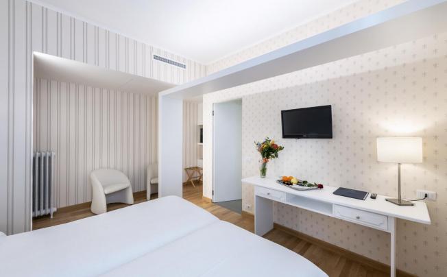 Фото отеля Metropole suisse