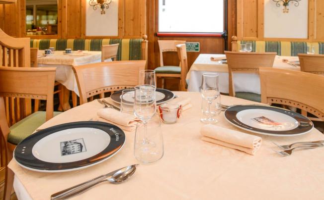 Фото отеля Corona Pinzolo Wellness Dolomite & Family Hotel