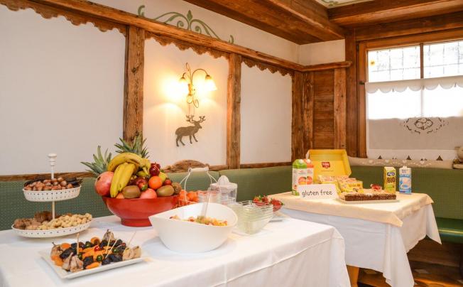 Фото отеля Corona Pinzolo Wellness Dolomite & Family Hotel