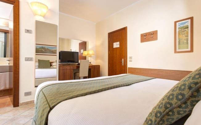 Фото отеля Athena hotel