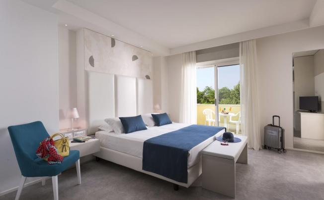 Фото отеля Astoria Suite Hotel
